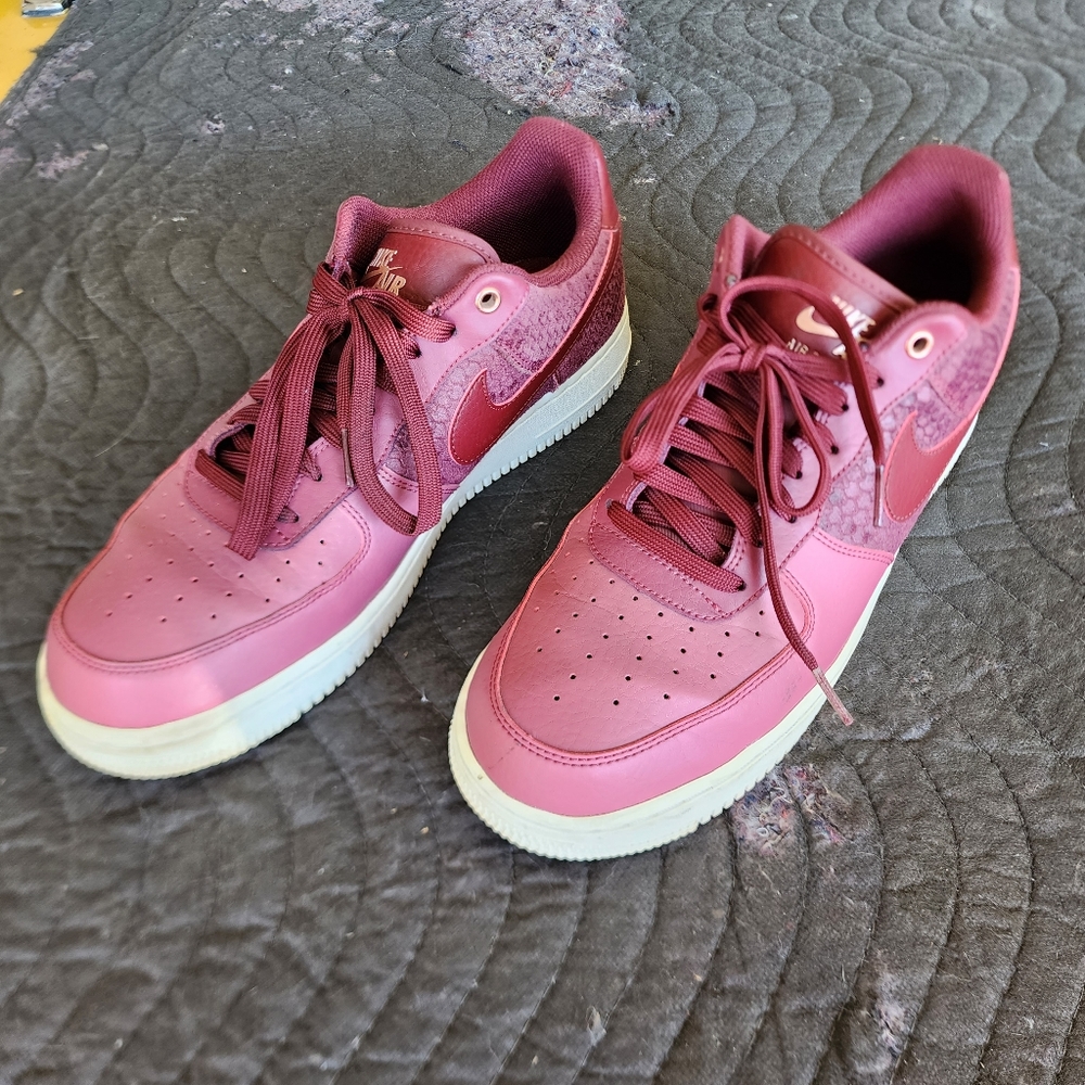 Nike Air Force 1